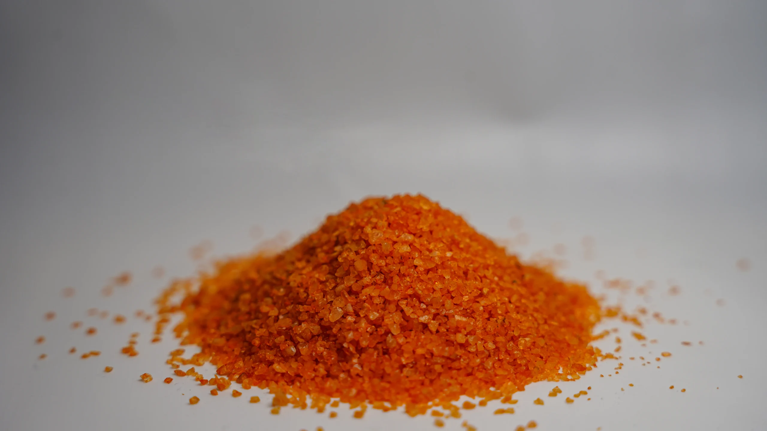 High-quality Orange decorative aggregate crystals for landscaping and construction in UAE