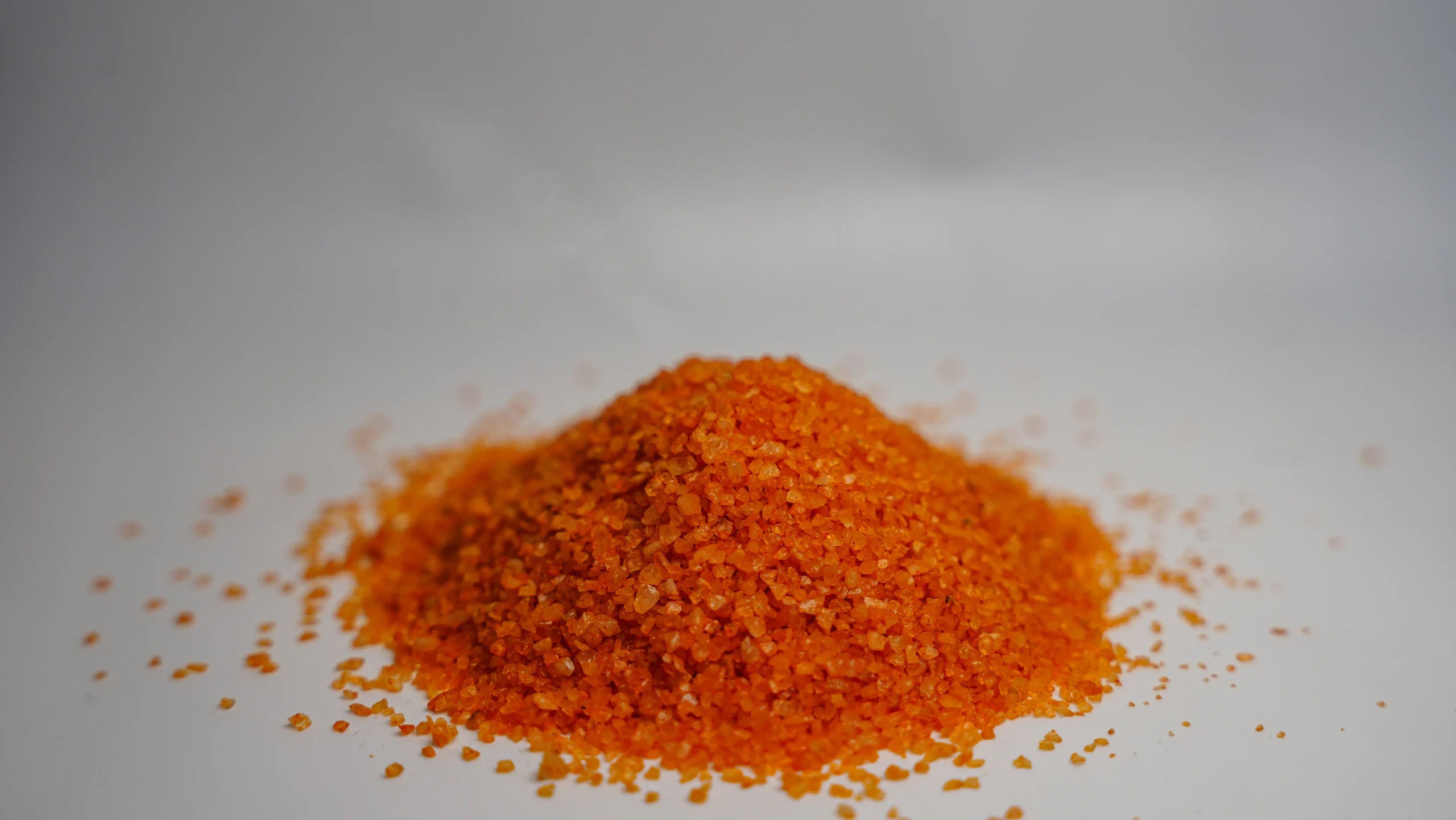 High-quality Orange decorative aggregate crystals for landscaping and construction in UAE