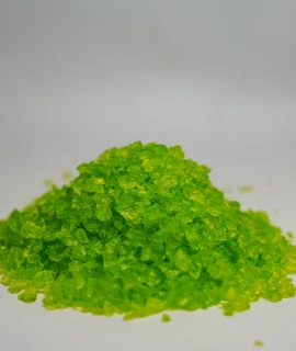 High-quality green decorative aggregate crystals for landscaping and construction in UAE