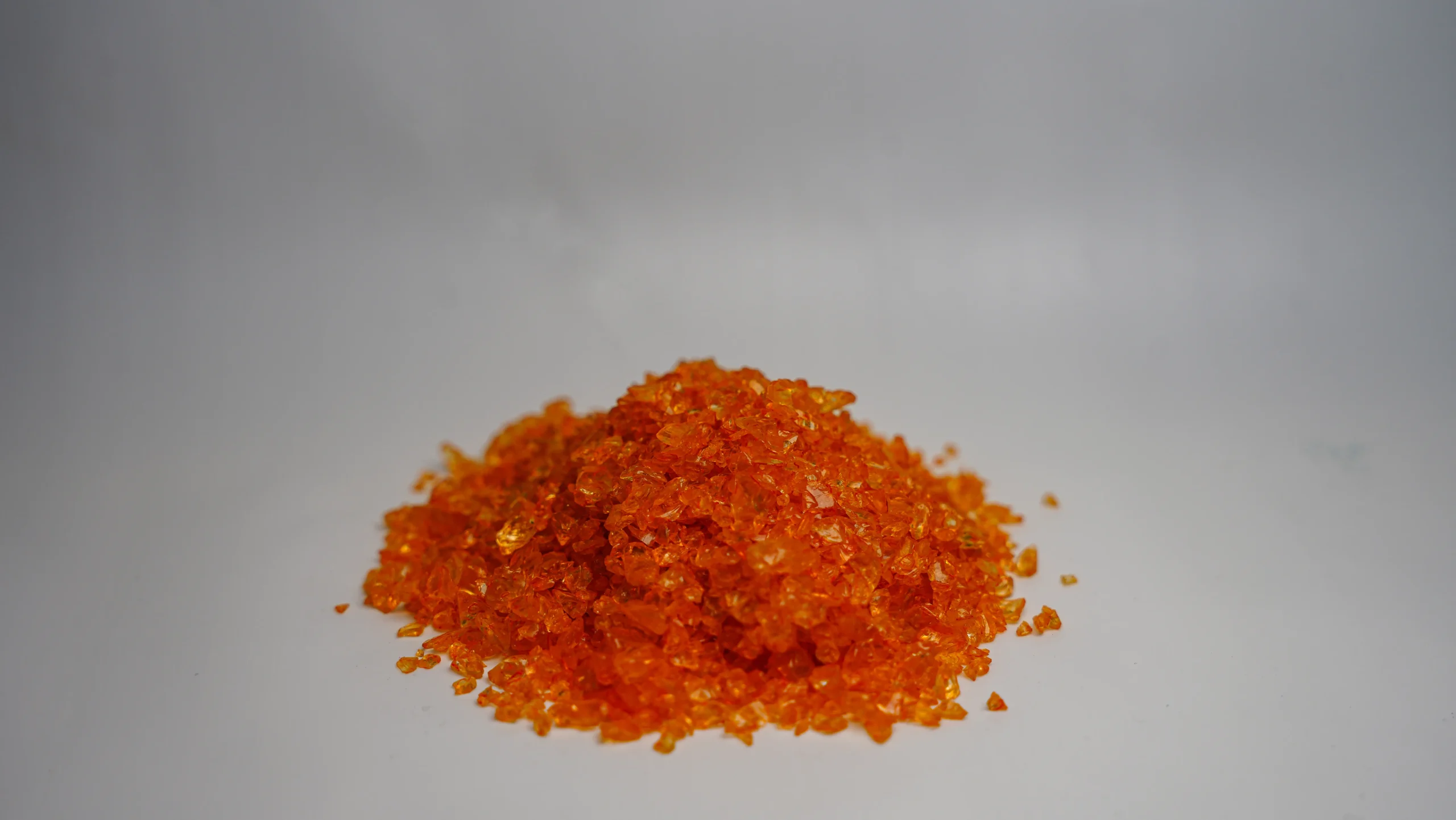 High-quality Orange decorative aggregate crystals for landscaping and construction in UAE